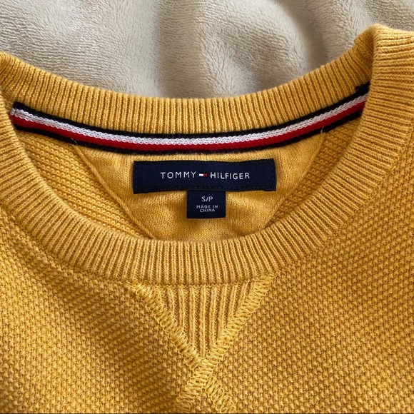 Tommy Hilfiger Sweater - Picture 2 of 3